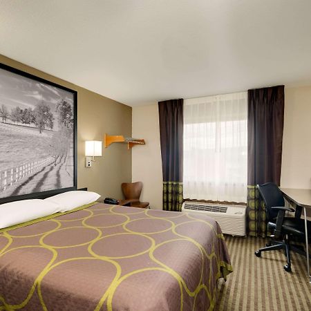 Super 8 By Wyndham Lexington Hamburg Area Hotel Exterior photo