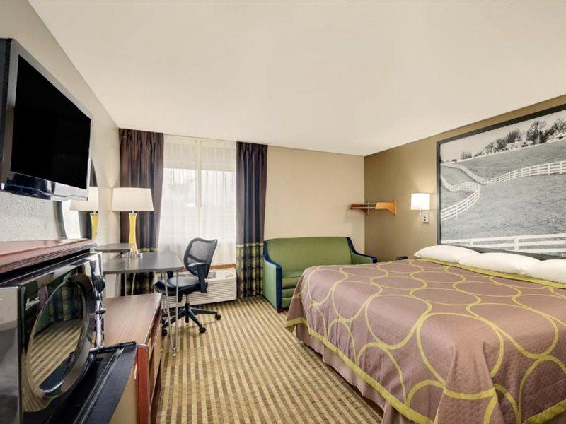 Super 8 By Wyndham Lexington Hamburg Area Hotel Exterior photo