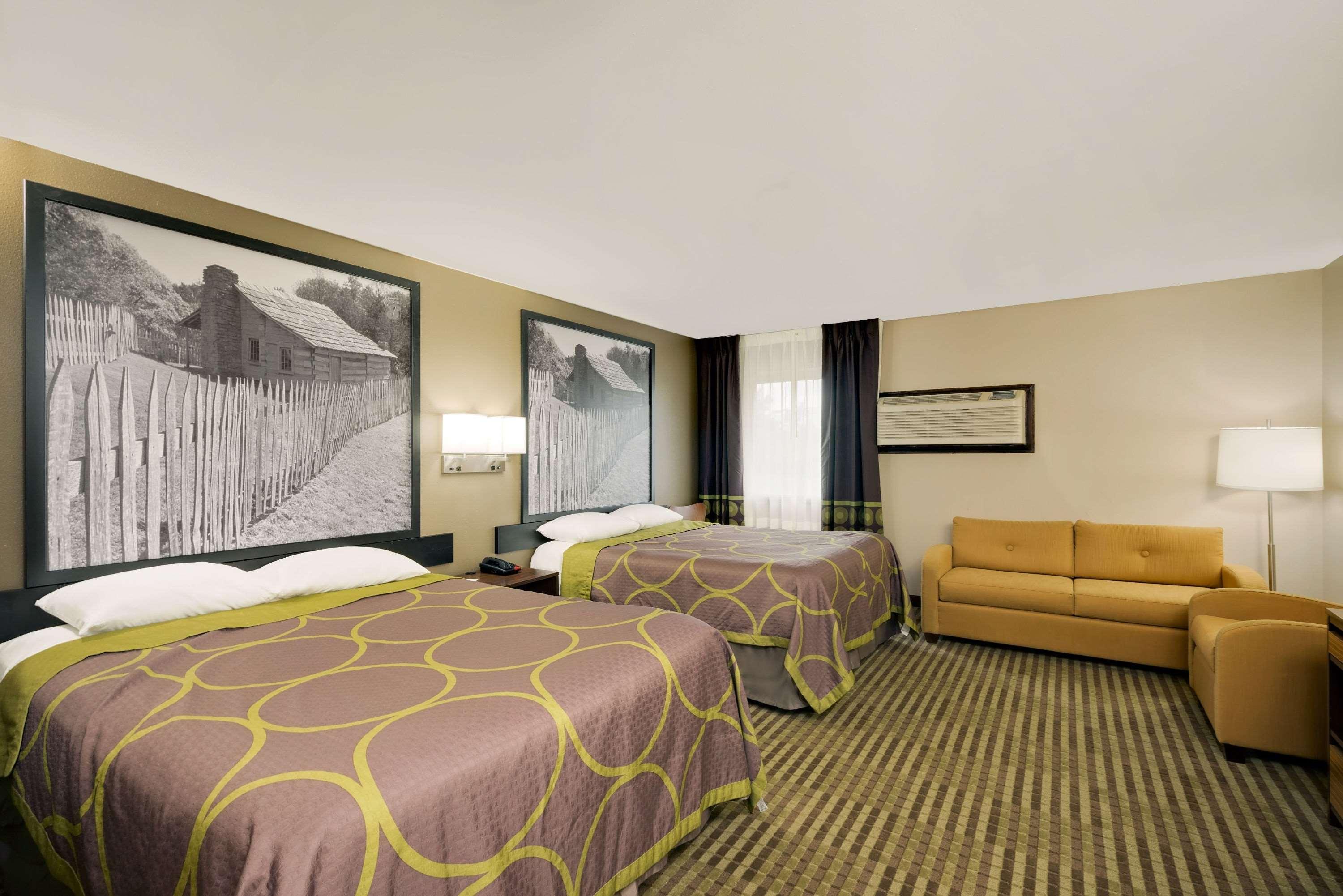 Super 8 By Wyndham Lexington Hamburg Area Hotel Exterior photo